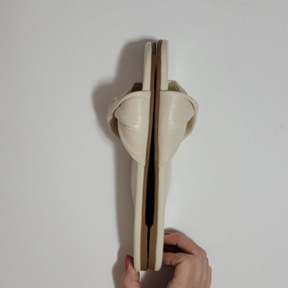 NEW Beek Whipbird Sandals Womens 9 Eggshell Chic Casual Comfort Designer Neutral - Picture 3 of 7